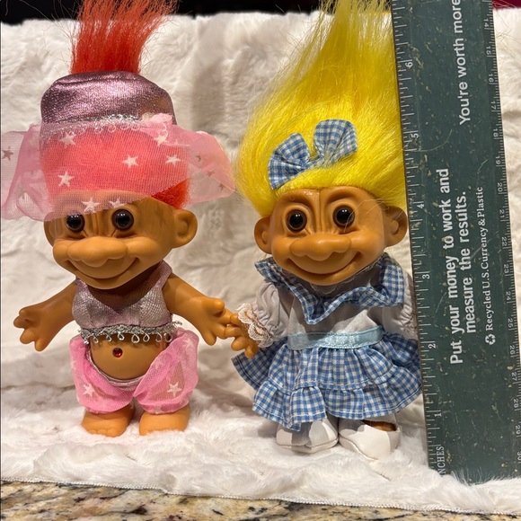 Charming Troll Dolls - Genie and Dorothy - Picture 3 of 4